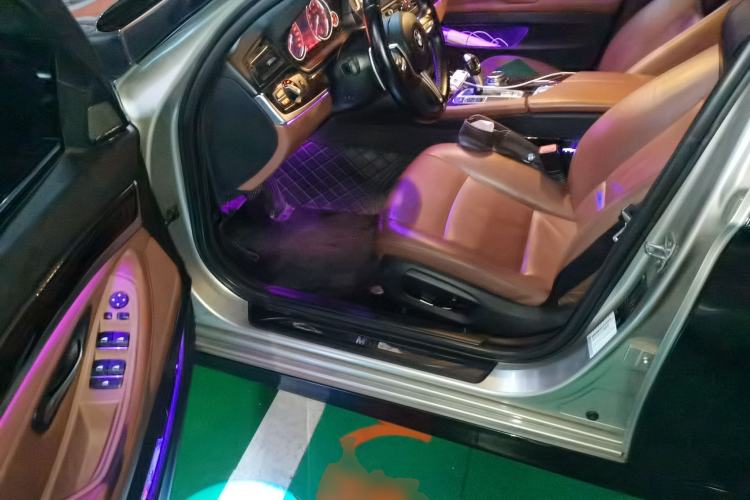 Used BMW 5 Series 2014 528Li Leading Model Driver Seat