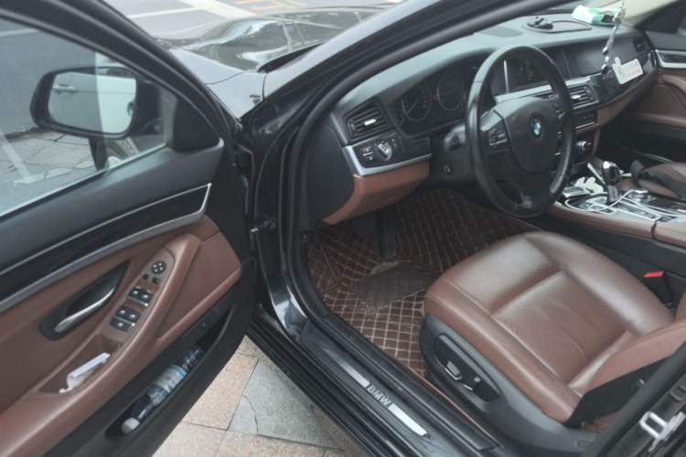 Used BMW 5 Series 2014 520Li Elegant Model Driver Seat