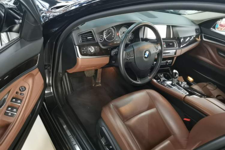 Used BMW 5 Series 2014 525Li Leading Model Driver Seat