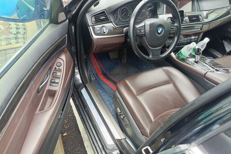Used BMW 5 Series 2014 525Li Luxury Design Package Driver Seat