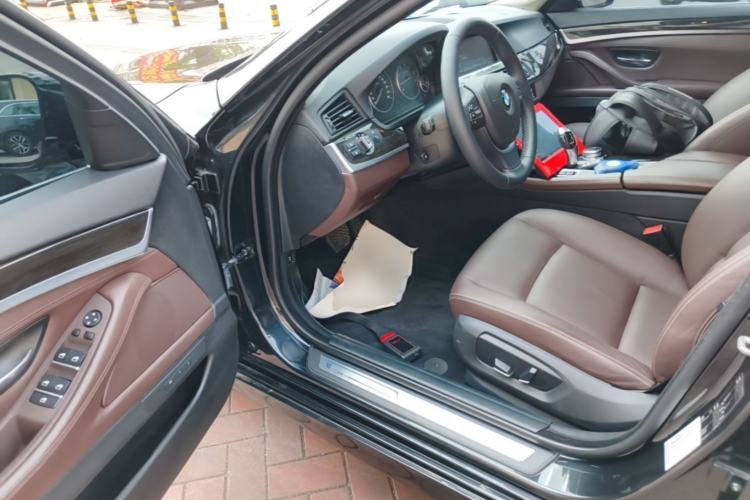 Used BMW 5 Series 2014 525Li Luxury Design Package Driver Seat