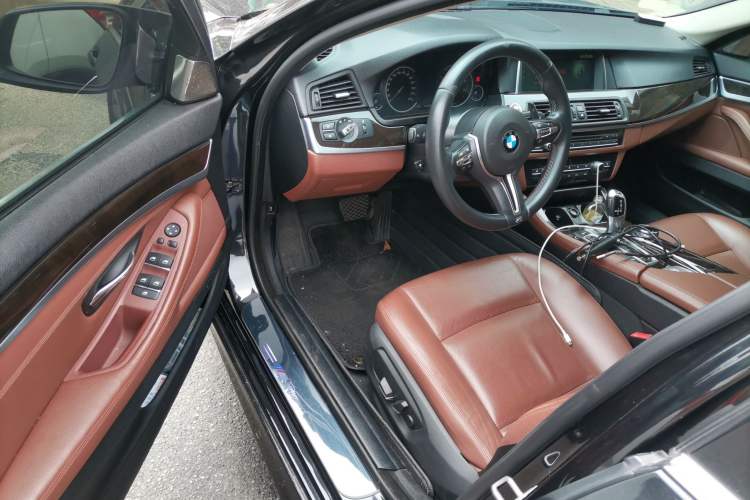 Used BMW 5 Series 2014 530Li Leading Model Driver Seat