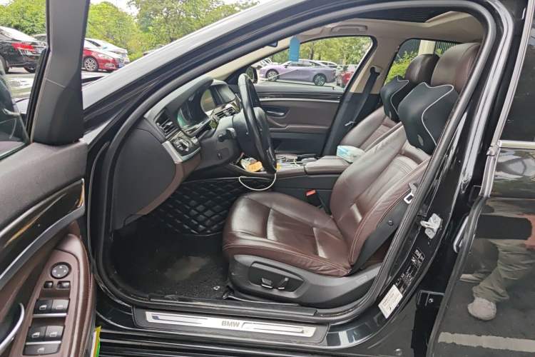 Used BMW 5 Series 2014 525Li Luxury Design Package Driver Seat