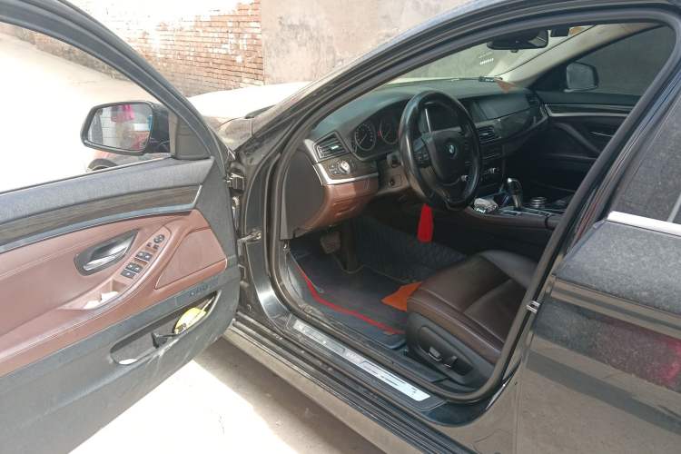 Used BMW 5 Series 2014 525Li Luxury Design Package Driver Seat
