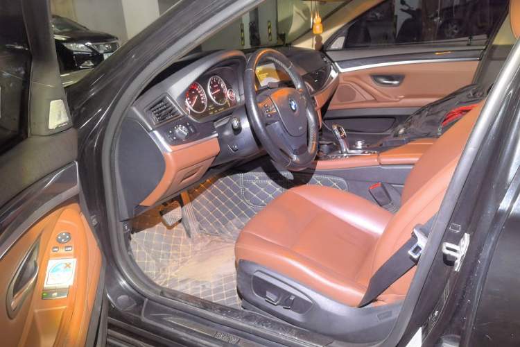 Used BMW 5 Series 2014 520Li Elegant Model Driver Seat