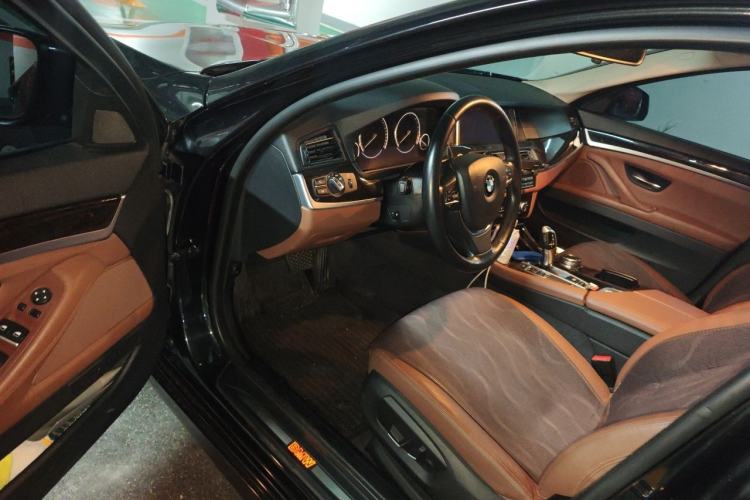 Used BMW 5 Series 2014 535Li Leading Model Driver Seat