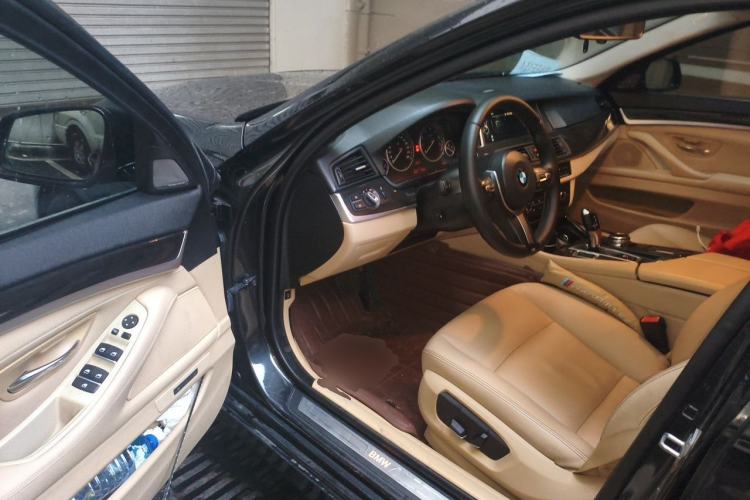 Used BMW 5 Series 2014 525Li Luxury Design Package Driver Seat