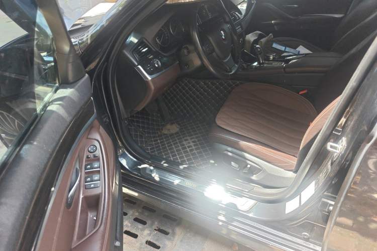 Used BMW 5 Series 2014 525Li Luxury Design Package Driver Seat