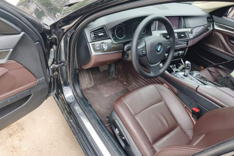 Used BMW 5 Series 2014 525Li Luxury Design Package Driver Seat