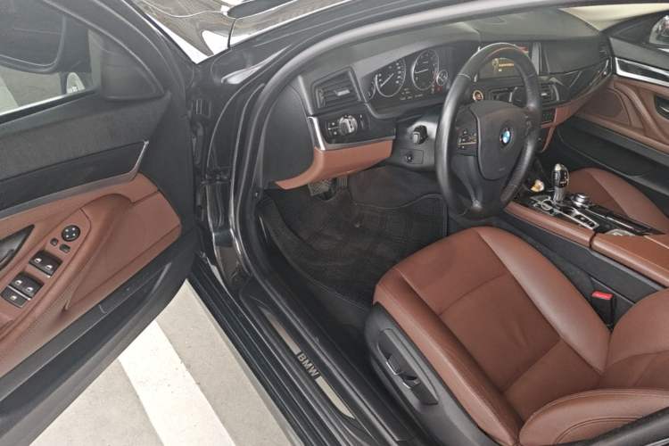 Used BMW 5 Series 2014 520Li Elegant Model Driver Seat