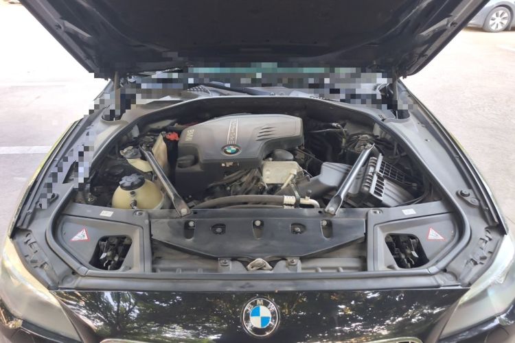 Used BMW 5 Series 2014 528Li Leading Model Engine Bay