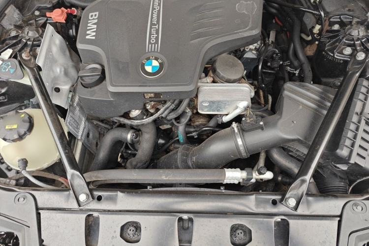 Used BMW 5 Series 2014 520Li Elegant Model Engine Bay