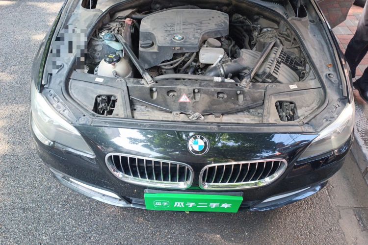 Used BMW 5 Series 2014 520Li Elegant Model Engine Bay