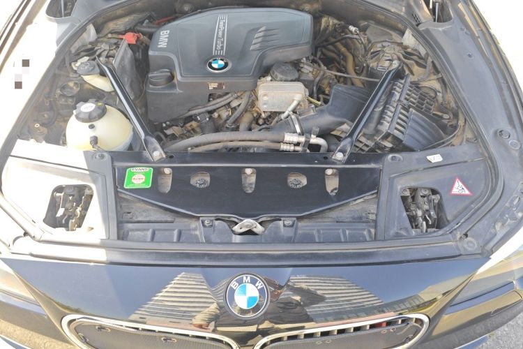 Used BMW 5 Series 2014 528Li xDrive Fashion Design Package Engine Bay