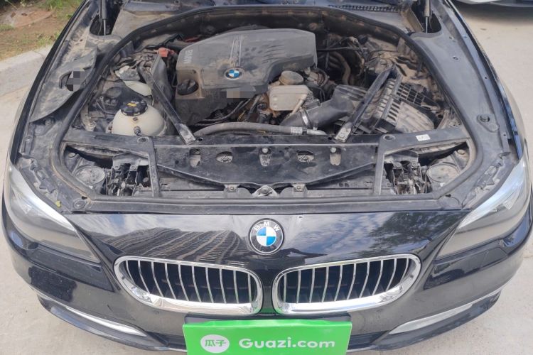 Used BMW 5 Series 2014 525Li Luxury Design Package Engine Bay