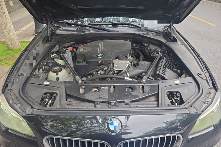 Used BMW 5 Series 2014 525Li Luxury Design Package Engine Bay