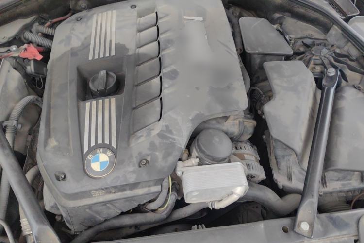 Used BMW 5 Series 2014 530Li Leading Model Engine Bay