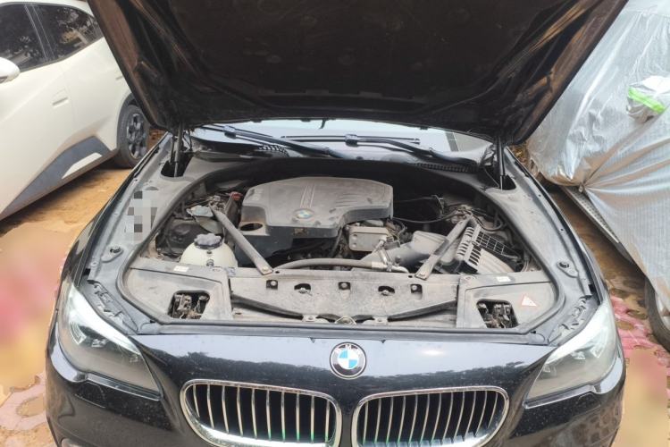 Used BMW 5 Series 2014 528Li Leading Model Engine Bay