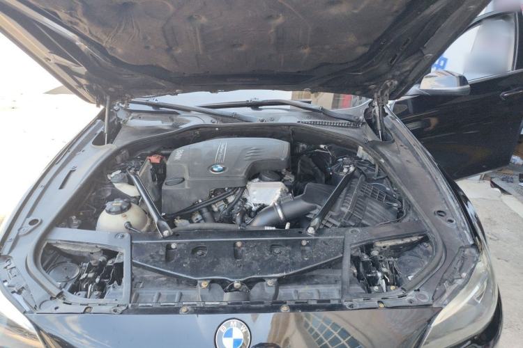 Used BMW 5 Series 2014 520i Elegant Edition Engine Bay