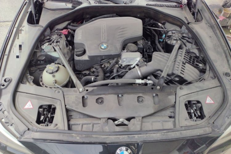 Used BMW 5 Series 2014 520i Elegant Edition Engine Bay