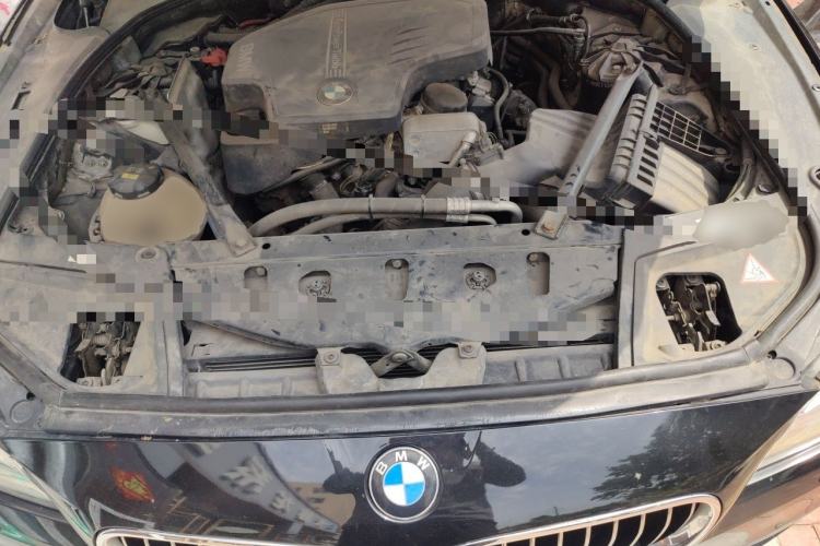 Used BMW 5 Series 2014 520Li Elegant Model Engine Bay