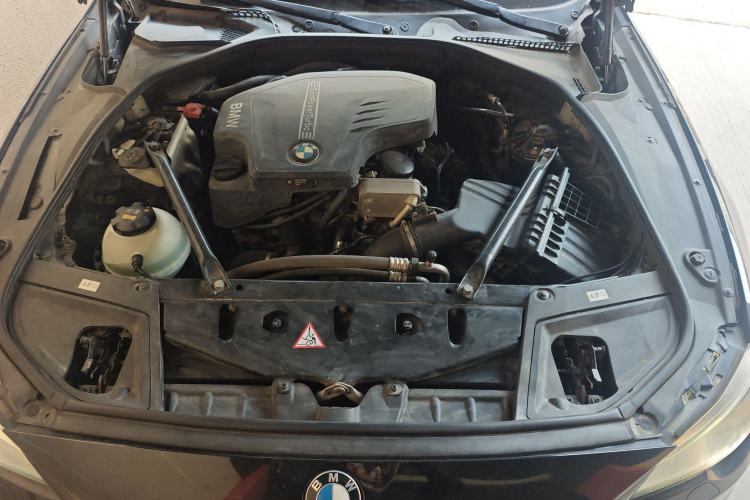 Used BMW 5 Series 2014 525Li Luxury Design Package Engine Bay