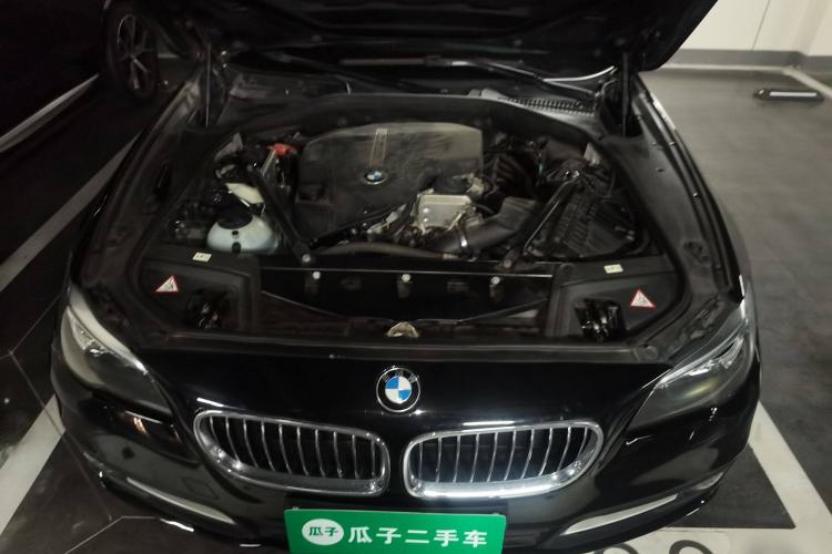 Used BMW 5 Series 2014 520i Elegant Edition Engine Bay