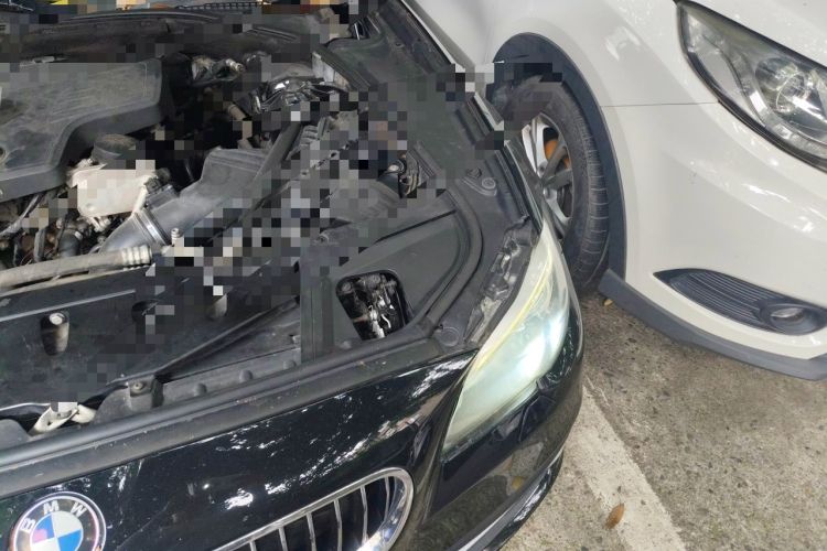 Used BMW 5 Series 2014 525Li Leading Model Engine Bay Left