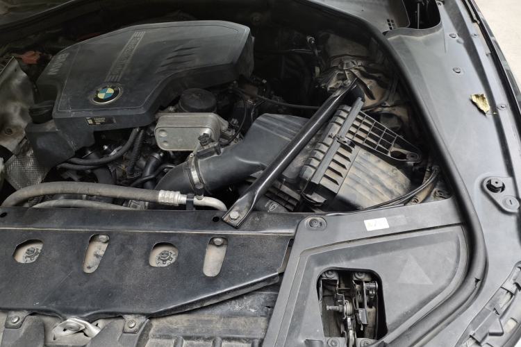 Used BMW 5 Series 2014 528Li Leading Model Engine Bay Left