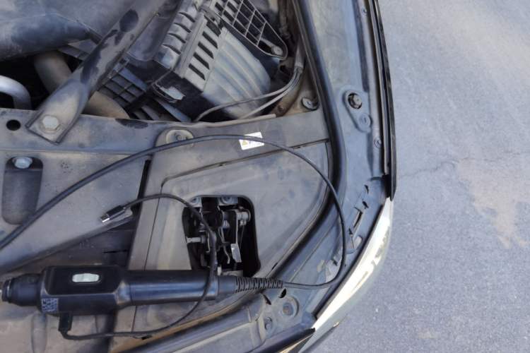 Used BMW 5 Series 2014 525Li Luxury Design Package Engine Bay Left