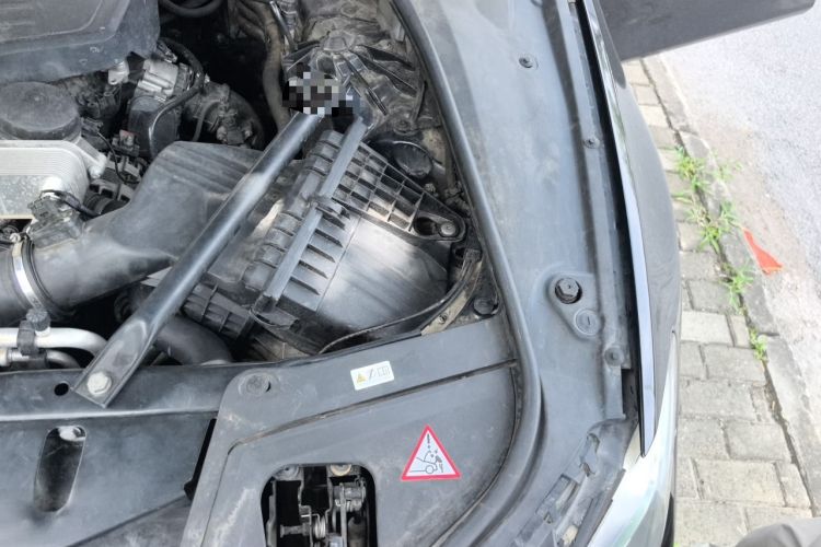Used BMW 5 Series 2014 525Li Leading Model Engine Bay Left