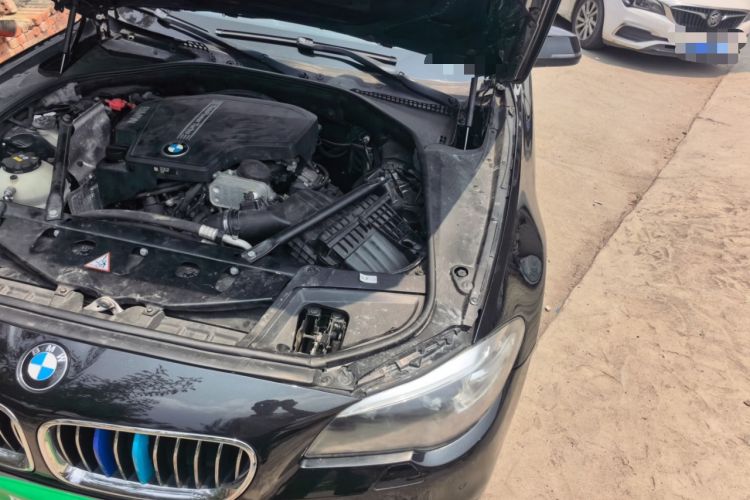 Used BMW 5 Series 2014 520Li Elegant Model Engine Bay Left