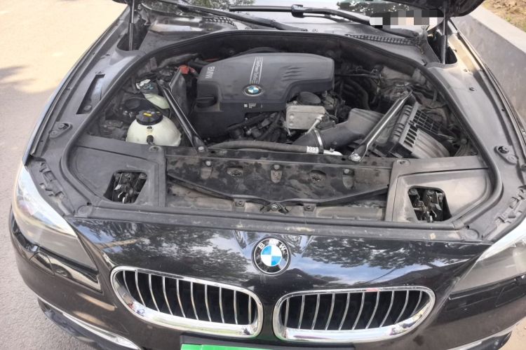 Used BMW 5 Series 2014 525Li Luxury Design Package Engine Bay