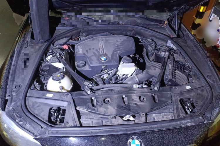 Used BMW 5 Series 2014 525Li Leading Model Engine Bay