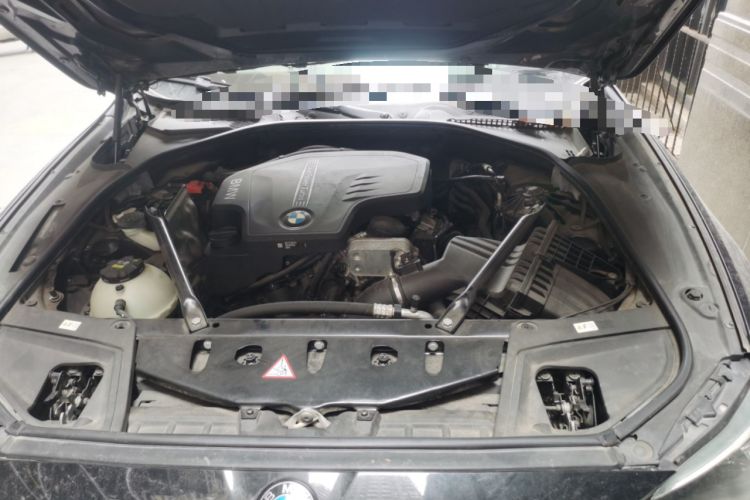 Used BMW 5 Series 2014 525Li Luxury Design Package Engine Bay