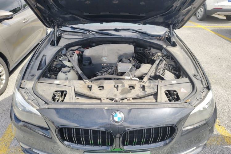 Used BMW 5 Series 2014 520Li Elegant Model Engine Bay