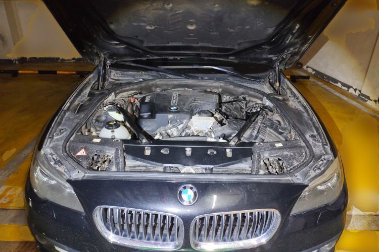 Used BMW 5 Series 2014 528Li Leading Model Engine Bay