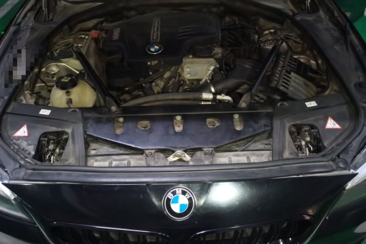 Used BMW 5 Series 2014 528Li Leading Model Engine Bay