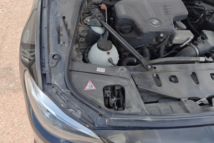 Used BMW 5 Series 2014 525Li Leading Model Engine Bay Right