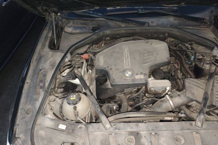 Used BMW 5 Series 2014 520i Elegant Edition Engine Bay Right