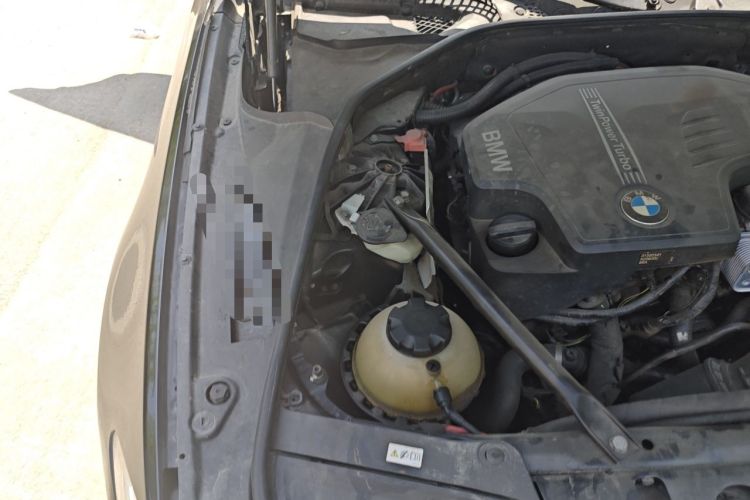 Used BMW 5 Series 2014 528Li Leading Model Engine Bay Right