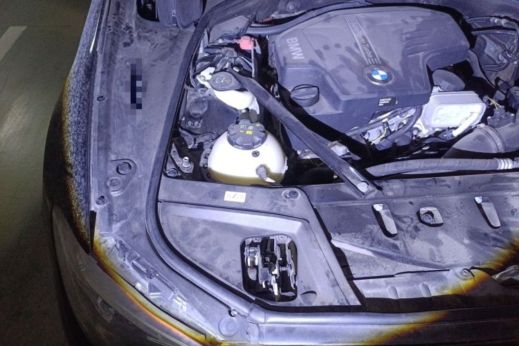 Used BMW 5 Series 2014 525Li Leading Model Engine Bay Right