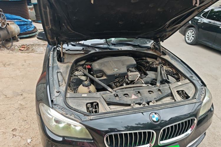 Used BMW 5 Series 2014 525Li Luxury Design Package Engine Bay Right