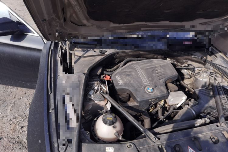 Used BMW 5 Series 2014 520Li Elegant Model Engine Bay Right