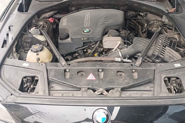 Used BMW 5 Series 2014 520Li Elegant Model Engine Bay