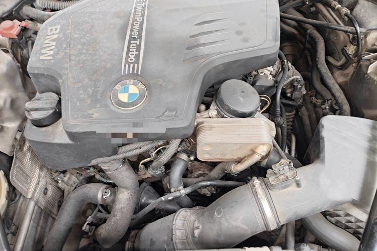 Used BMW 5 Series 2014 520Li Elegant Model Engine Bay