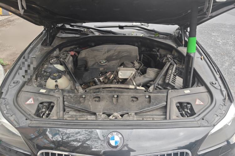Used BMW 5 Series 2014 525Li Luxury Design Package Engine Bay