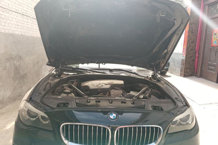 Used BMW 5 Series 2014 525Li Luxury Design Package Engine Bay
