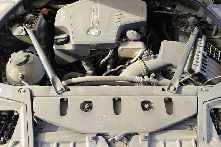 Used BMW 5 Series 2014 520Li Elegant Model Engine Bay