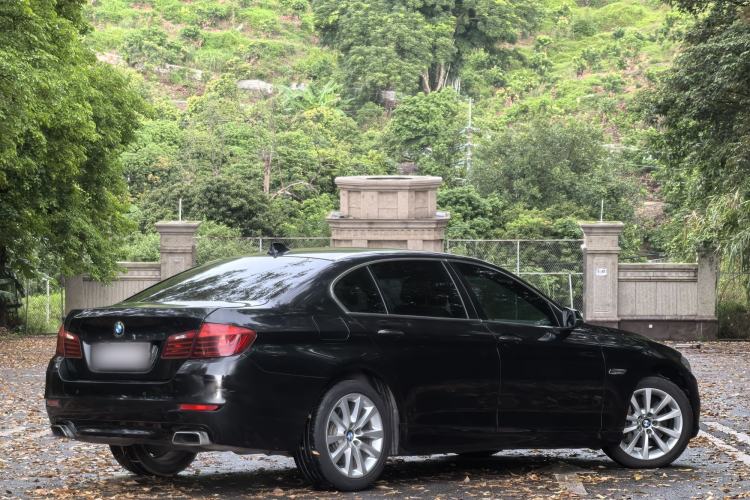 Used BMW 5 Series 2014 535Li Leading Model Exterior 3
